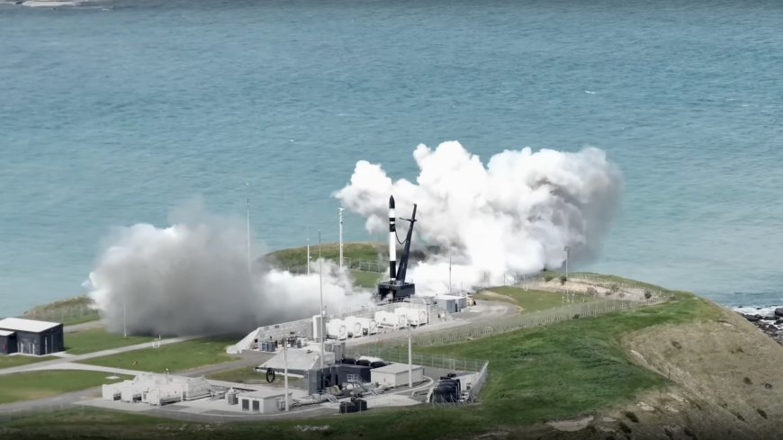 Rocket Lab aborts launch of 5 'Internet of Things' satellites at last second (video) --[Reported by Umva mag]