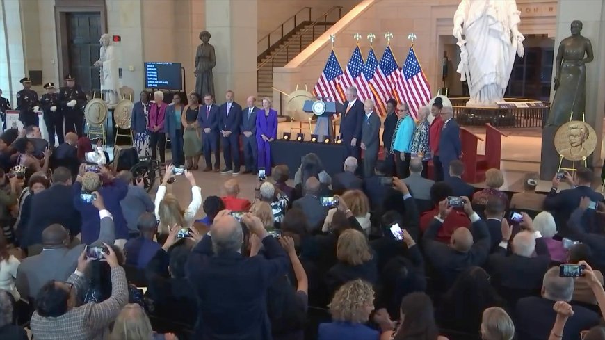 NASA's 'Hidden Figures' women awarded Congressional Gold Medals --[Reported by Umva mag]