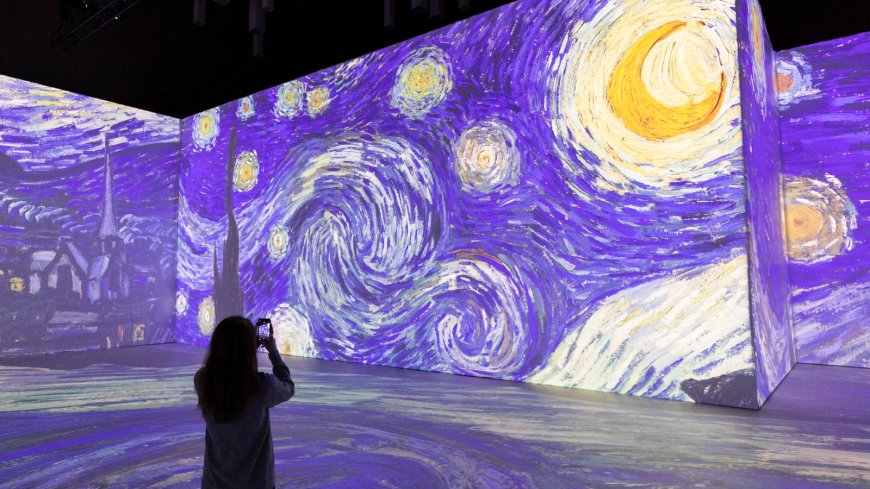 Van Gogh's 'Starry Night' contains surprisingly accurate physics — suggesting he understood the hidden 'dynamism of the sky' --[Reported by Umva mag]