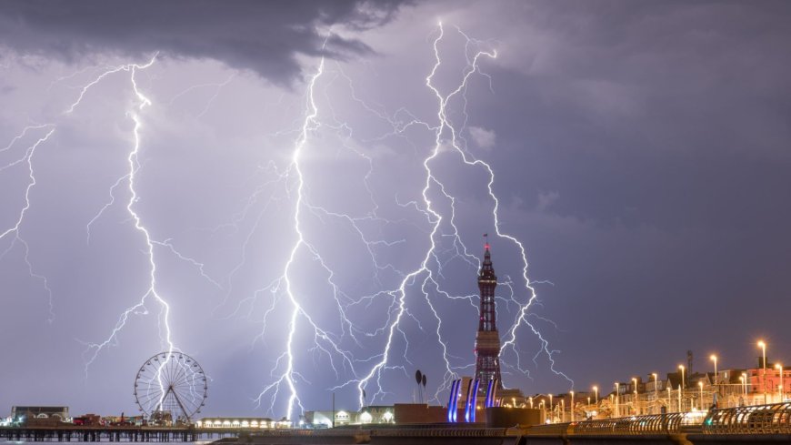 Met Office issues ‘danger to life’ warnings as thunderstorms & hail to batter UK – check map of SIX regions affected --[Reported by Umva mag]