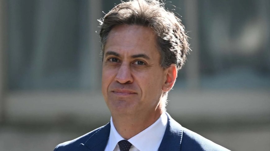 Miliband promised to cut energy bills yet in October they’ll surge – does he have a clue what he’s doing? --[Reported by Umva mag]