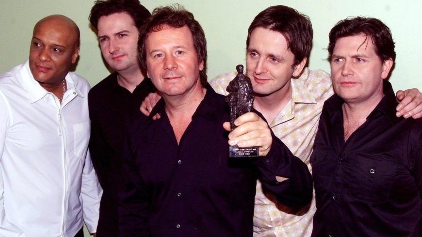 Simple Minds drummer Kenny Hyslop dies aged 73 as tributes pour in --[Reported by Umva mag]