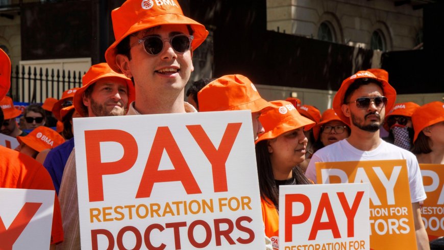 Junior doctors to drop ‘demeaning’ job title after bagging 22% pay rise to end strikes – but threaten further walkouts --[Reported by Umva mag]