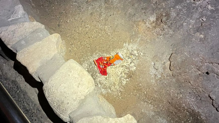 Tourist drops bag of Cheetos in world-famous cave sparking ‘ecological crisis’ as scientists scramble to undo damage --[Reported by Umva mag]