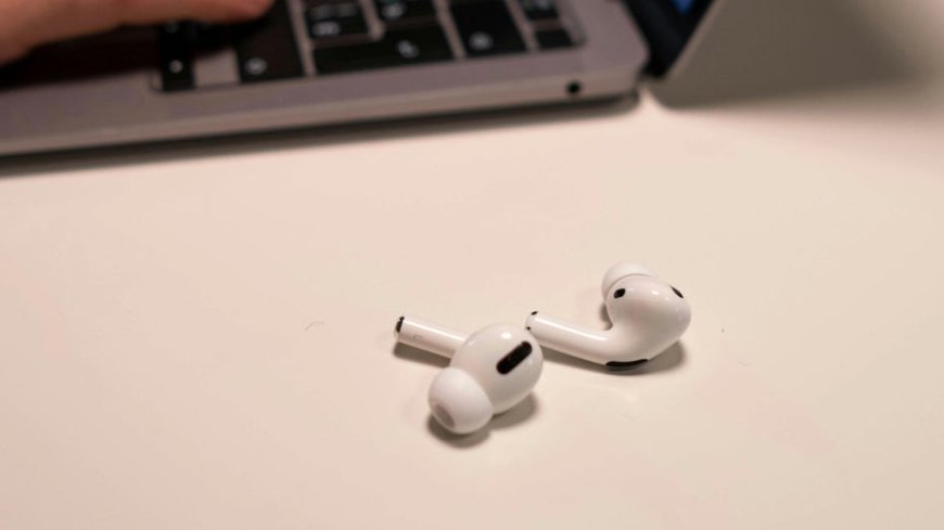 Apple transforms AirPods Pro 2 into low-cost hearing aids --[Reported by Umva mag]