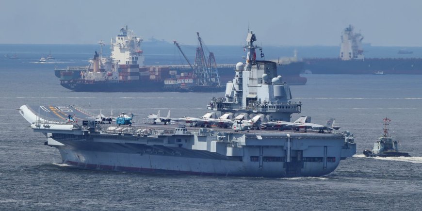 China's navy starts testing a next-generation fighter jet on one of its aircraft carriers --[Reported by Umva mag]