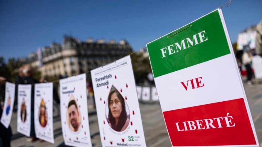 Hundreds rally in Paris for Iranian women's rights  --[Reported by Umva mag]