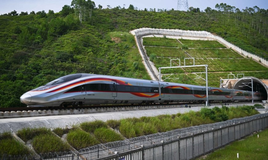 China railway network hits 160,000km mark: China Daily --[Reported by Umva mag]