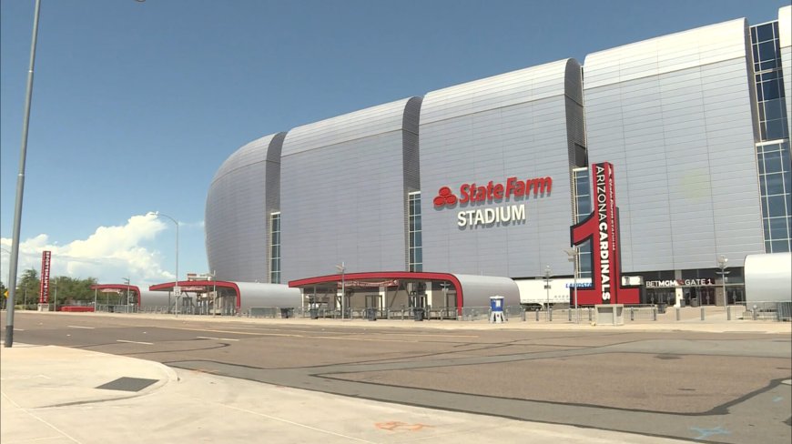 AZ Cardinals Fan Forced to Throw Away MAGA Hat by Stadium Security – Team Issues Statement Calling the Ordeal a ‘Misunderstanding’ of Company Policy --[Reported by Umva mag]