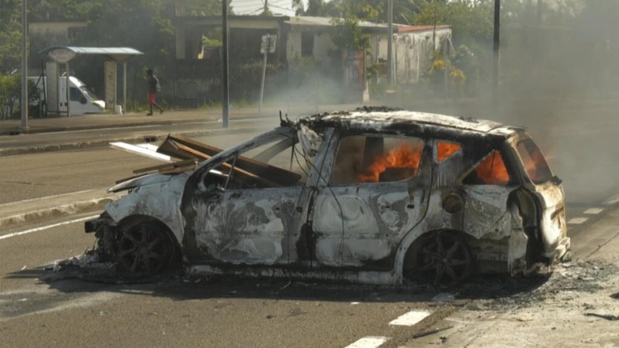 Martinique imposes night curfew as rising living costs trigger unrest --[Reported by Umva mag]