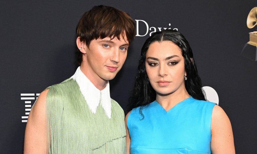 Charli XCX and Troye Sivan strip down for a foam-soaked photoshoot --[Reported by Umva mag]