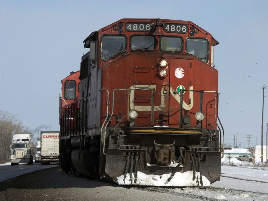 CN workers in Jasper face uncertainty as company plans to move rail ops an hour away --[Reported by Umva mag]