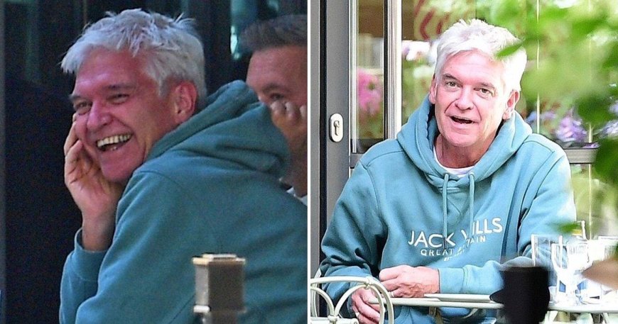 Phillip Schofield pictured looking jubilant while still wearing wedding ring --[Reported by Umva mag]