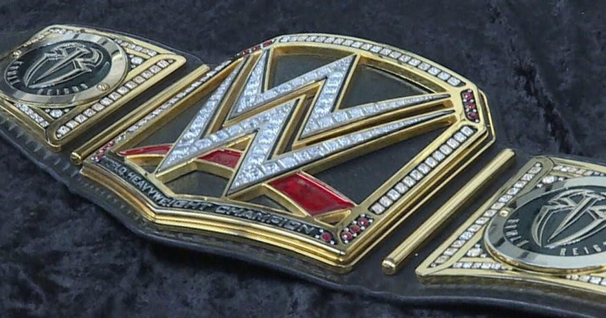 Former WWE Champion’s future unclear with ‘new contract unsigned’ for SmackDown star --[Reported by Umva mag]