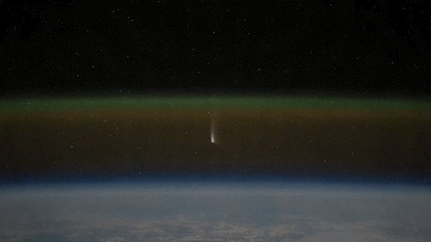 Astronaut captures stunning timelapse of Comet Tsuchinshan-ATLAS from ISS (video) --[Reported by Umva mag]