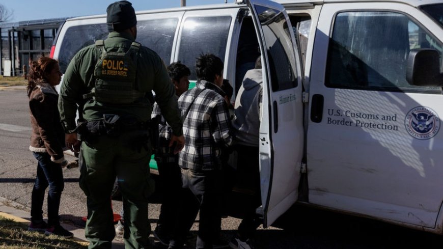 Illegal immigrant bites Border Patrol agent in the face amid 'significant rise' of attacks on CBP --[Reported by Umva mag]