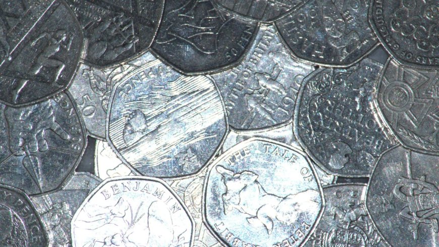 Exact year to look out for a rare 50p that could be worth 20 times MORE – do you have one in your change? --[Reported by Umva mag]