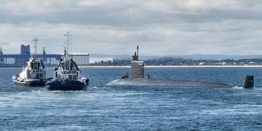 US Navy's new submarines are 'in crisis' as costs balloon by $17 billion, lawmaker says --[Reported by Umva mag]