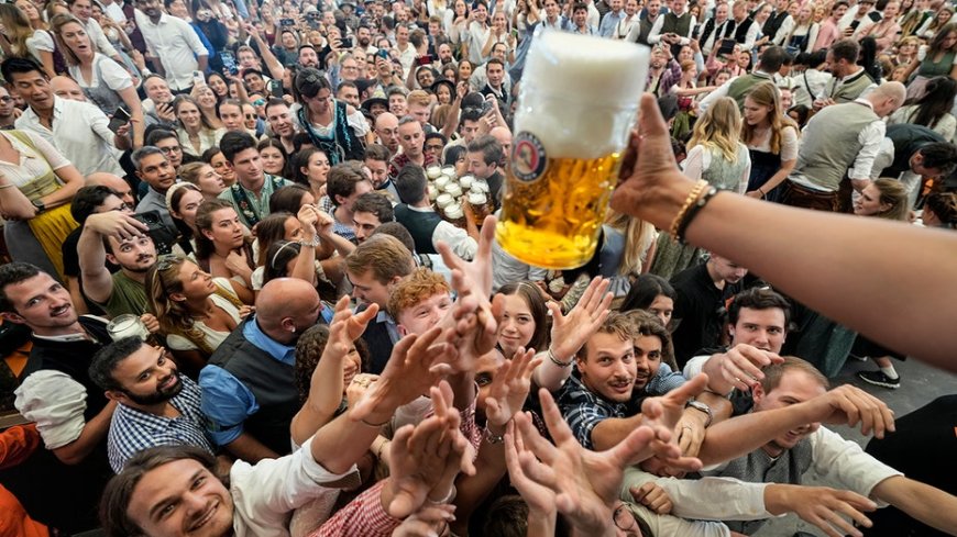 Oktoberfest is open. The world’s largest folk festival all things beer begins after ceremonial keg-tapping --[Reported by Umva mag]