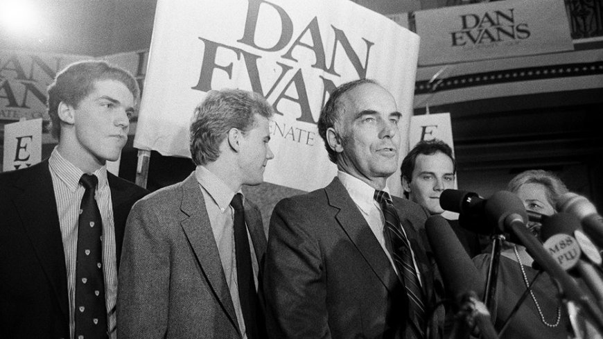 Dan Evans, former Republican Washington state governor, US senator, dies at 98 --[Reported by Umva mag]