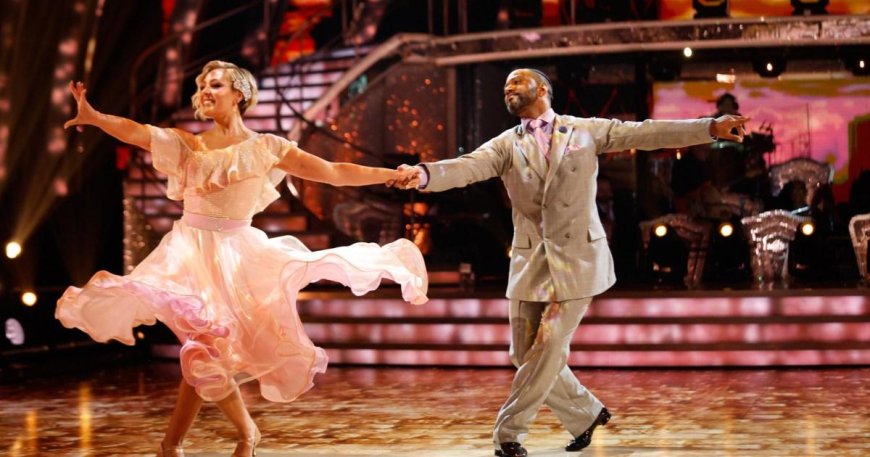 The 5 biggest moments from Strictly Come Dancing’s first live show – as it happened --[Reported by Umva mag]