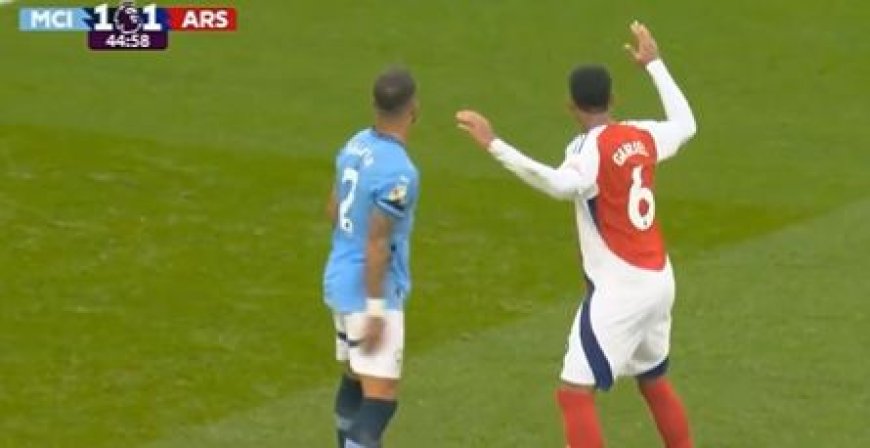 Video: Kyle Walker embarrasses himself in build-up to Arsenal goal --[Reported by Umva mag]