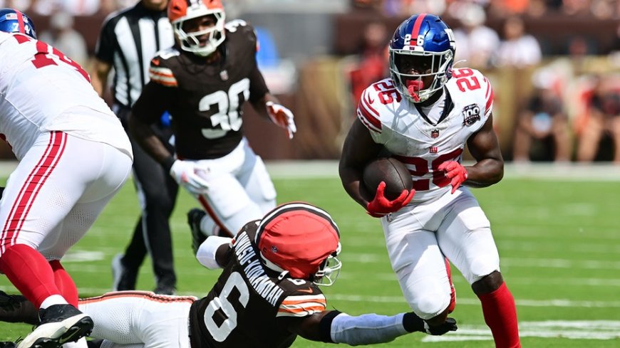 Giants' Devin Singletary makes late-game decision to avoid touchdown causing brutal bad beat for bettors --[Reported by Umva mag]