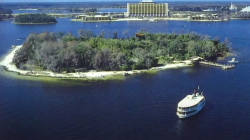 Inside Disney’s abandoned ‘Discovery Island’ resort left to rot where trespassers are arrested & guests are banned --[Reported by Umva mag]