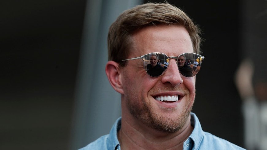 JJ Watt's heartwarming gift to brother, Steelers star TJ Watt, turns into hilarious pre-game moment --[Reported by Umva mag]