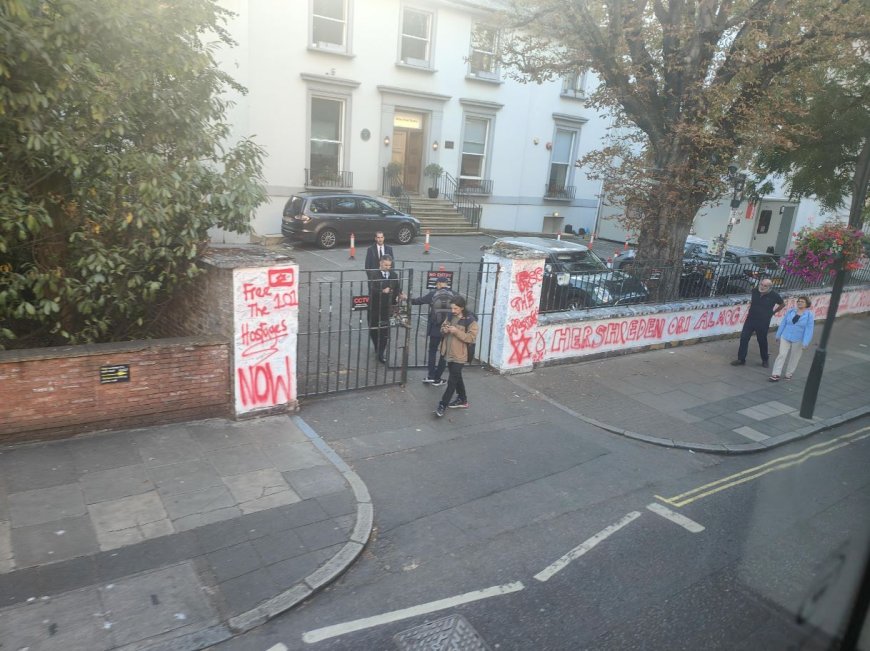 Iconic wall outside Abbey Road Studios vandalised with Israeli political graffiti as Palestine conflict rumbles on --[Reported by Umva mag]