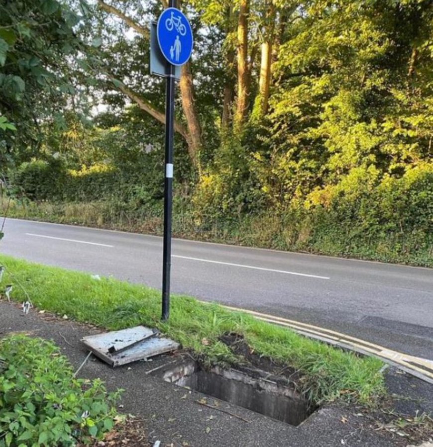 Cyclist narrowly avoids nasty accident after cable theft leaves deep hole in cycle path  --[Reported by Umva mag]