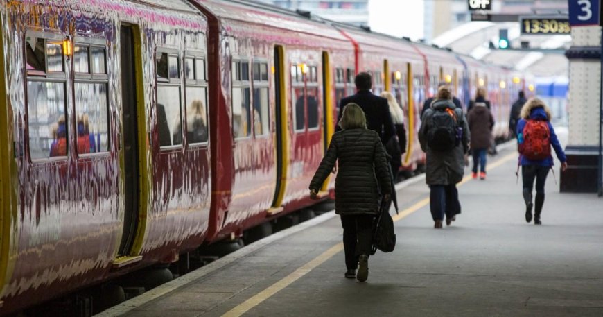 Trespassers disrupt major train route during rush hour after day of travel chaos --[Reported by Umva mag]