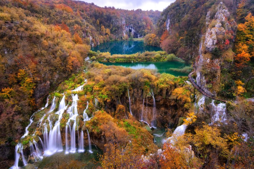 The 15 best places in the world to see fall foliage without the crowds --[Reported by Umva mag]