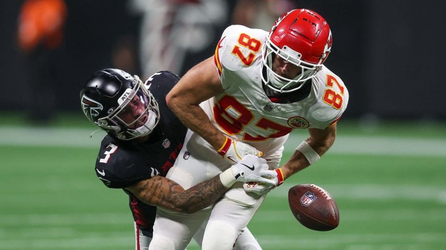 Super Bowl champ suggests Travis Kelce not completely focused on football after latest quiet game --[Reported by Umva mag]