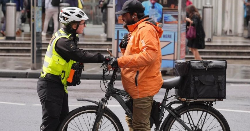 Illegal e-bike that can go 70mph seized from London street --[Reported by Umva mag]