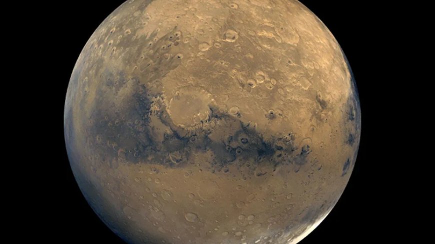 Dark matter may be behind wobble in Mars’ orbit, study suggests --[Reported by Umva mag]