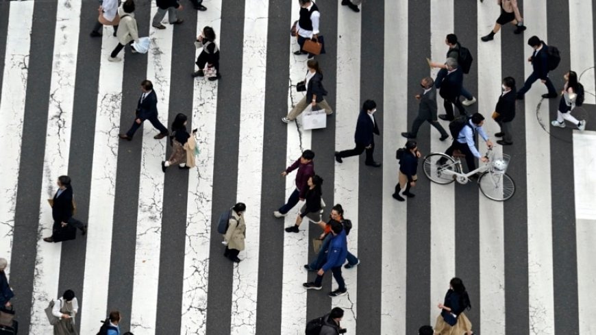 Some Japan PM hopefuls want to make hiring and firing workers easier --[Reported by Umva mag]