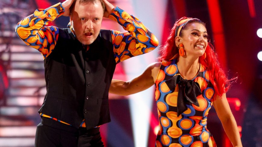 Strictly’s Chris McCausland reveals ‘horrific’ moment from Saturday’s live show that wasn’t shown on TV --[Reported by Umva mag]