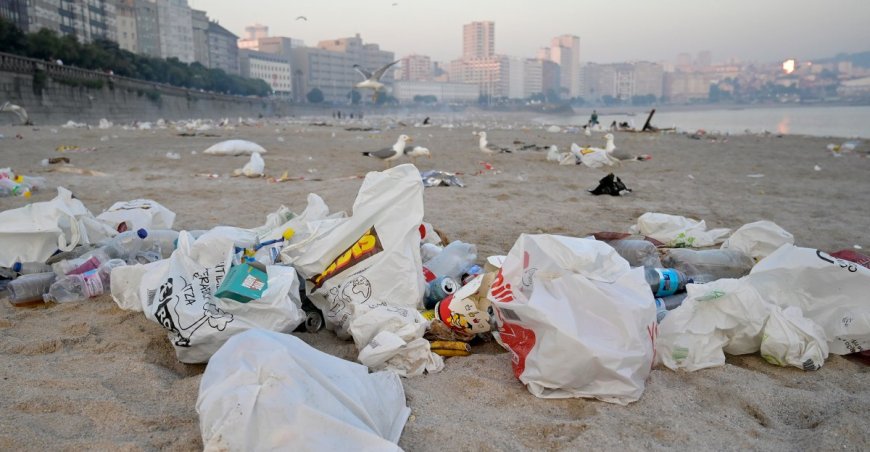 Everyone knows plastic pollution is bad. Why is it so hard for the world to act? --[Reported by Umva mag]