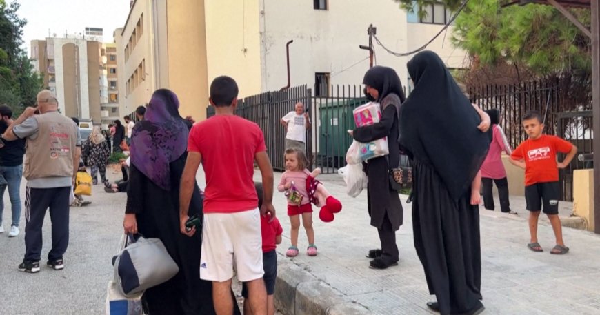 Displaced civilians shelter in Lebanese schools as they flee Israeli bombs --[Reported by Umva mag]