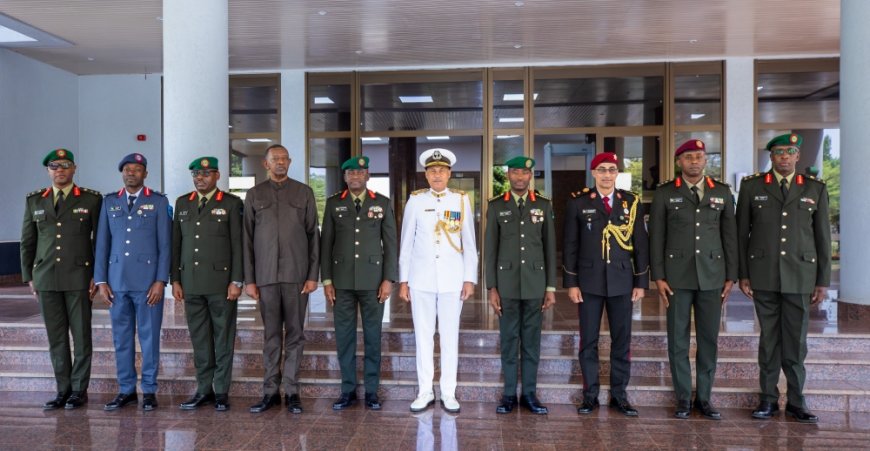 Gen Muganga, Seychelles military chief discuss defence cooperation --[Reported by Umva mag]