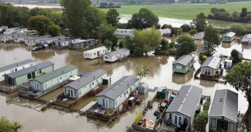 Caravan park forced to evacuate as floods cause havoc in Northampton --[Reported by Umva mag]