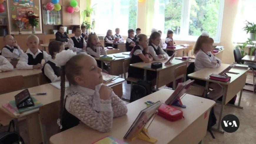 Critics say Russia is militarizing classrooms --[Reported by Umva mag]