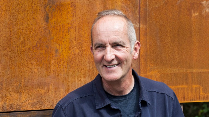 Who is Kevin McCloud and is he married? --[Reported by Umva mag]