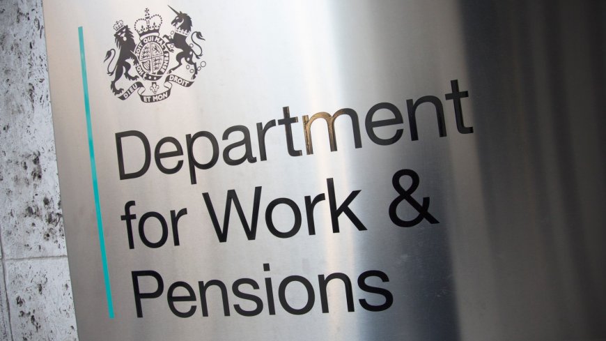 Over 3million households to get DWP letters from TODAY with details of £150 energy bill help – are you one of them? --[Reported by Umva mag]