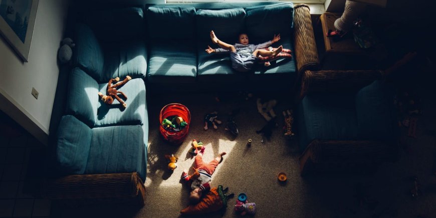 I'm a mom of 3 and my house was full of stuff my kids didn't use. Decluttering made space for new interests and memories. --[Reported by Umva mag]