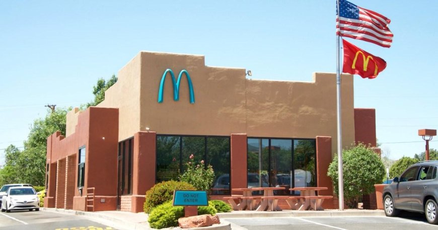 The one McDonald’s restaurant where the iconic golden arches are actually blue --[Reported by Umva mag]