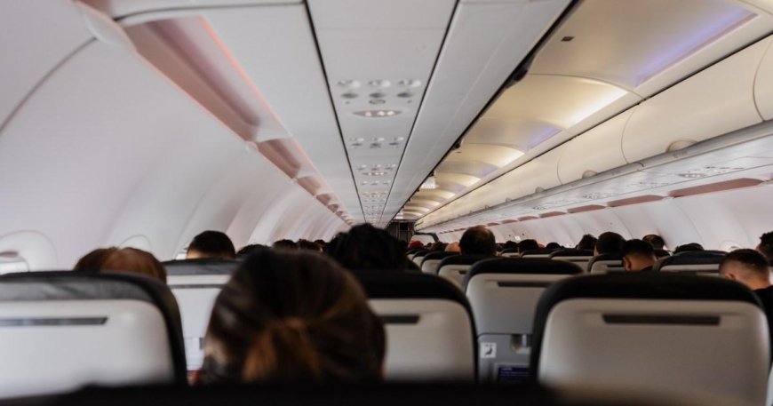 7 things you should never do on a plane, according to the experts --[Reported by Umva mag]