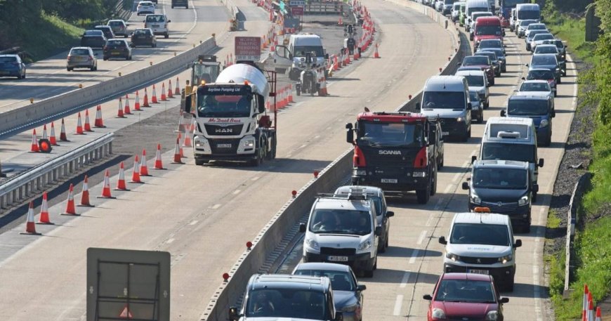 Huge chunk of major motorway used by 140,000 cars a day to close for two weeks --[Reported by Umva mag]