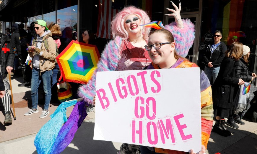 Drag Queen Story Hour event cancelled after bomb threat --[Reported by Umva mag]